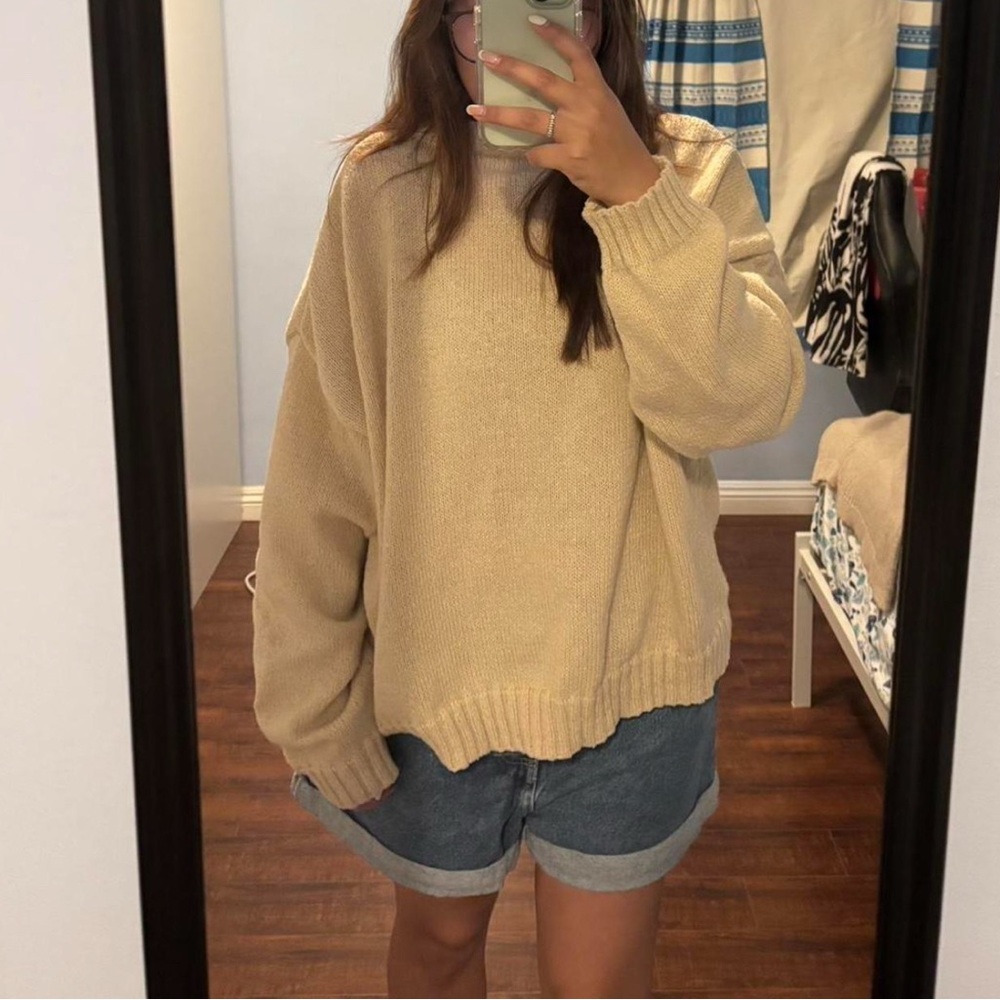 Cozy Beige Crew Neck Sweater!